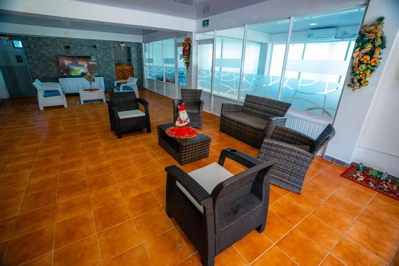 Hotel El Pirata Morgan Fresh Water Bay 3*,