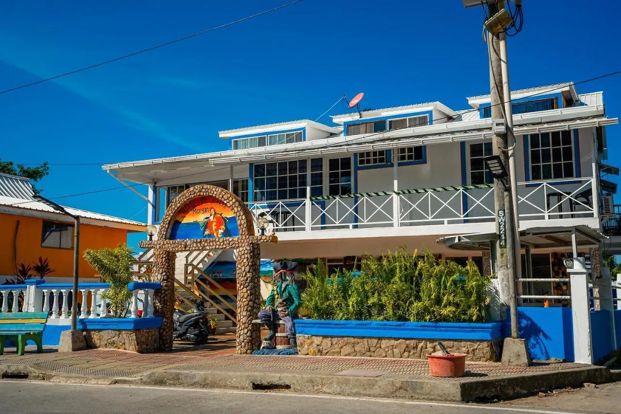 Hotel El Pirata Morgan Fresh Water Bay