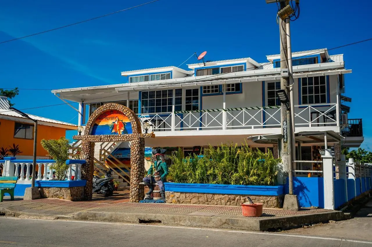 Hotel El Pirata Morgan Fresh Water Bay