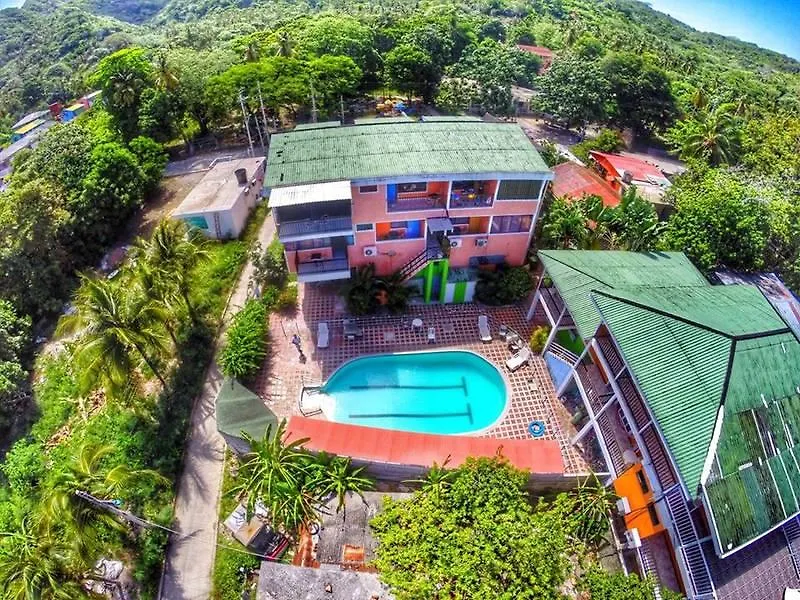 Hotel El Pirata Morgan Fresh Water Bay