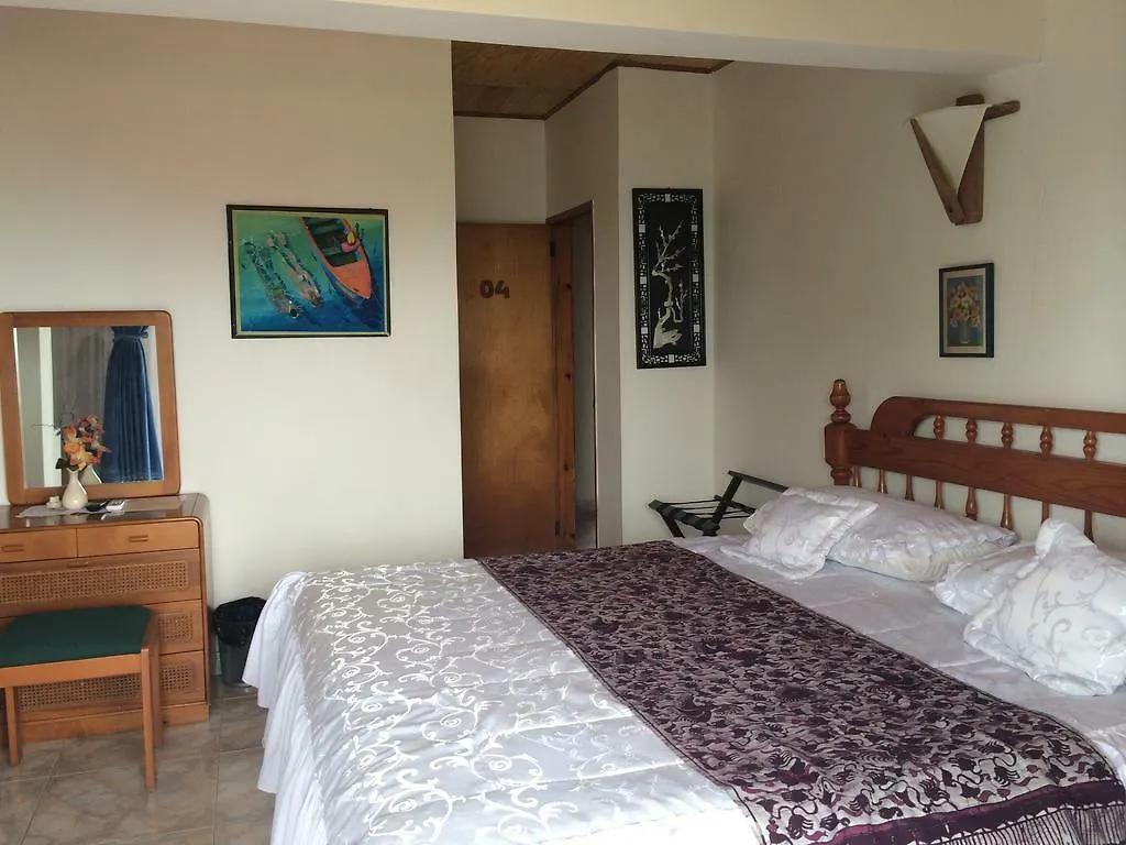 Hotel El Pirata Morgan Fresh Water Bay