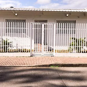 Inn Tropical Breeze Aeropuerto