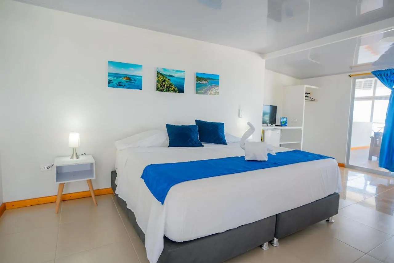 ***  Hotel El Pirata Morgan Fresh Water Bay Colombia