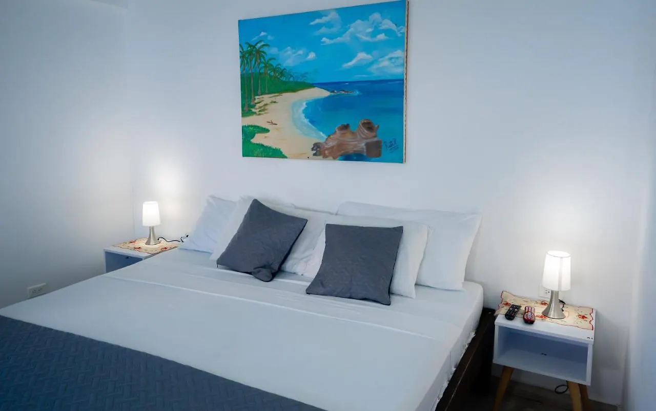Hotel El Pirata Morgan Fresh Water Bay
