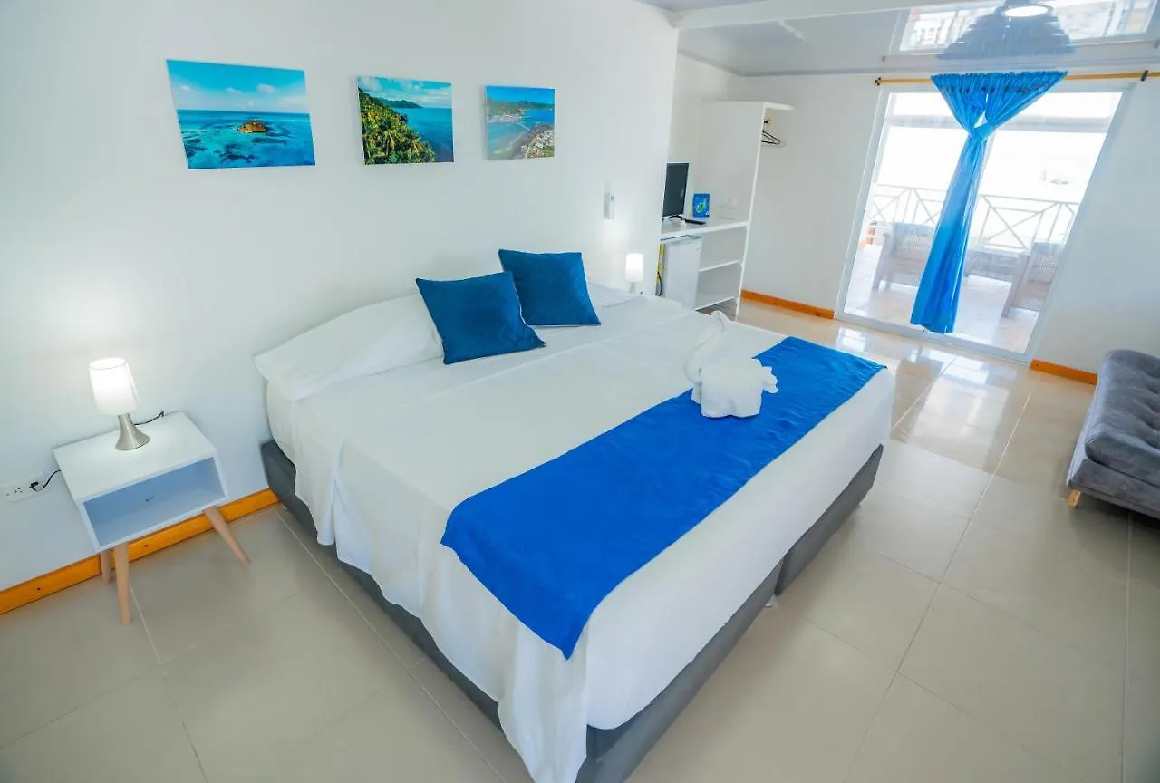 Hotel El Pirata Morgan Fresh Water Bay